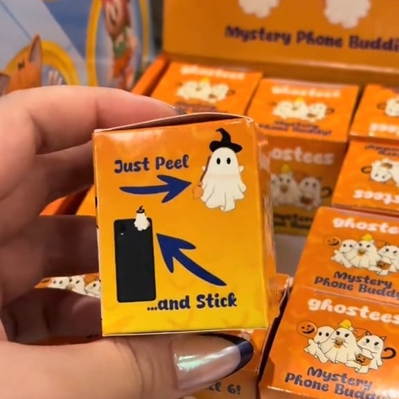 π»π± Ghostees Mystery Phone Buddy - Blind Box