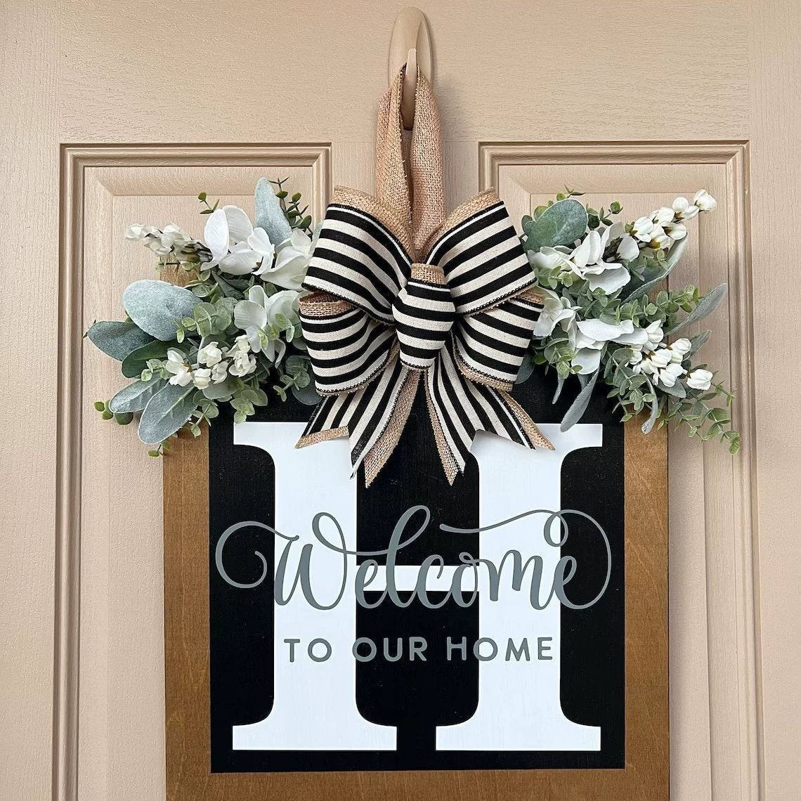 Letter & Leaf Design Door Hanger