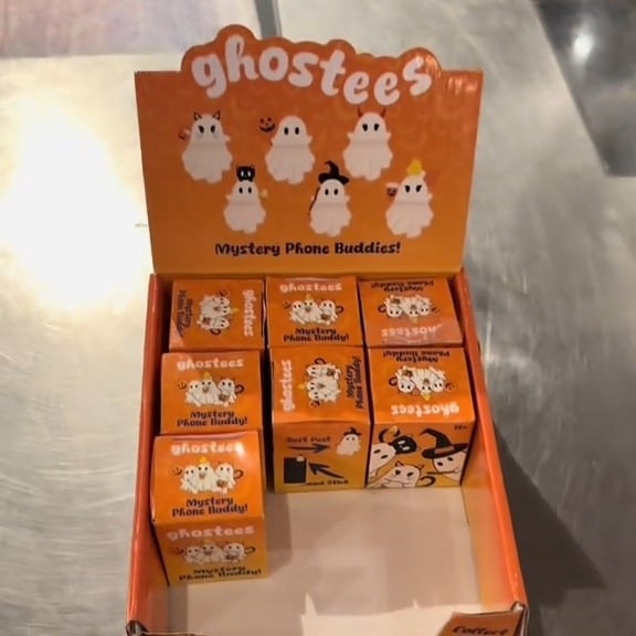 π»π± Ghostees Mystery Phone Buddy - Blind Box