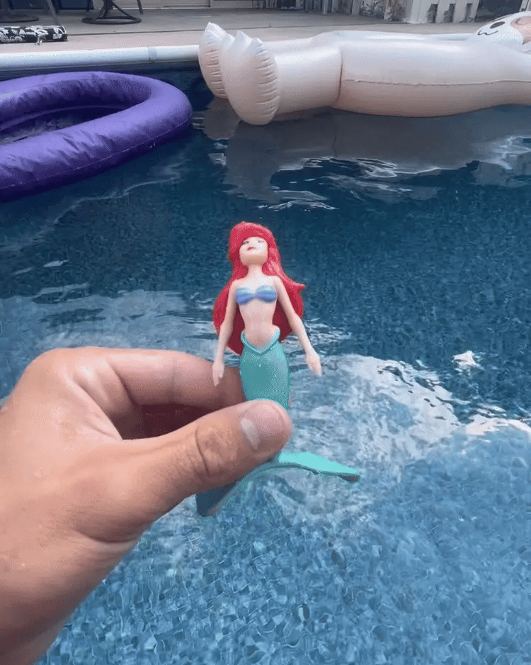 4 Colours Little Mermaid Pool Toy Shell