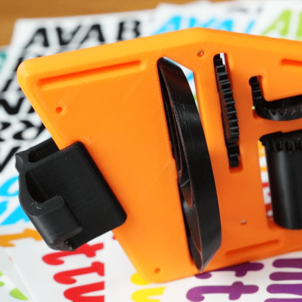 🚴‍♂️ 3D Printed Wind-Powered Rotating Road Bike Number Plate
