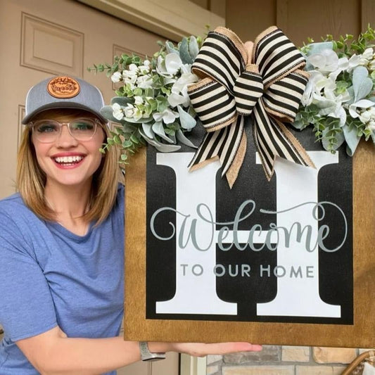 Letter & Leaf Design Door Hanger