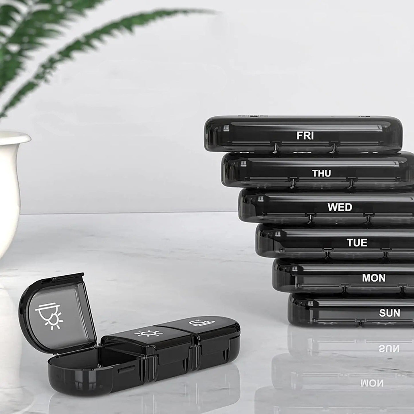 Portable Travel Pill Organizer,7-Day Pill Box