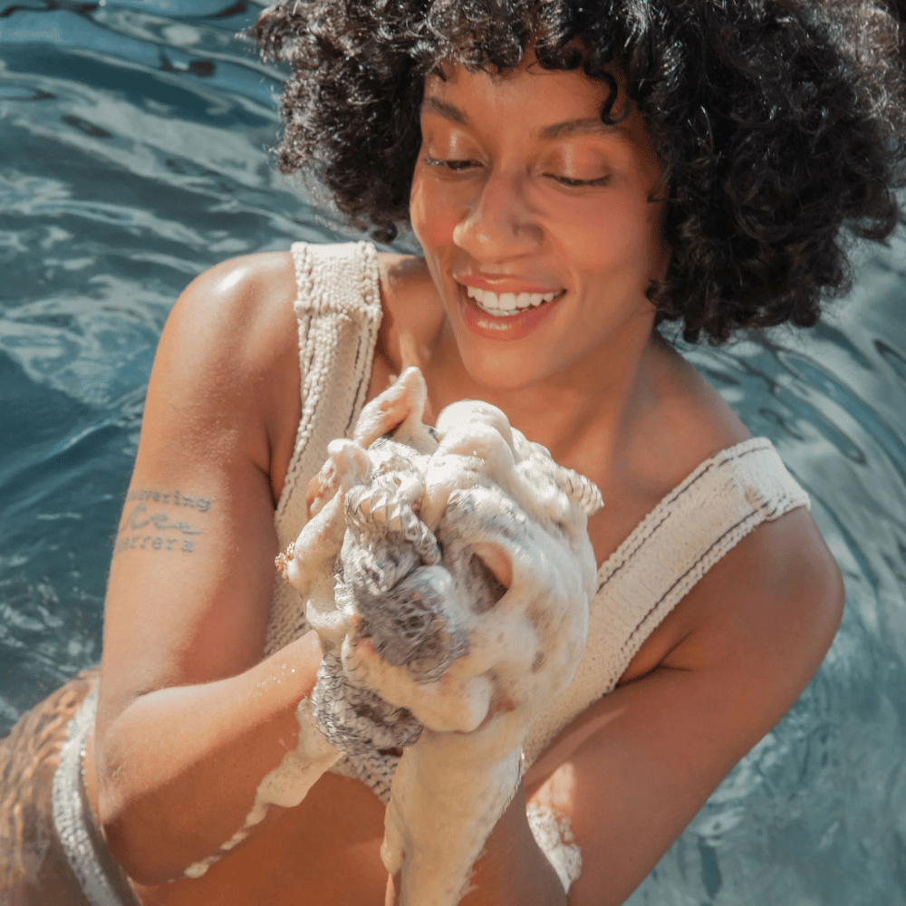 48% OFF 🔥✨ Exfoliating Net Sponge(with Lemon Turmeric & Kojic Acid Brighetning Soap )