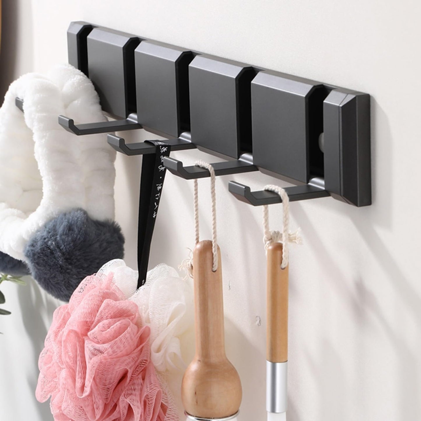 🔥2025 New Arrival👍🏻Folding Hideaway Towel Hanger Hooks Wall Mounted