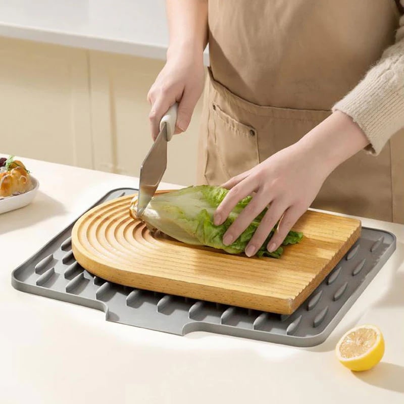 Non-Spill Silicone Worktop Saver – Heat-Resistant & Non-Slip Mat for Drip-Free Drying
